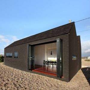 Shingle House in Dungeness2.jpg